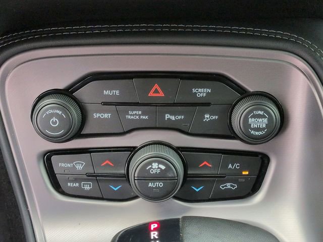 Used 2023 Dodge Challenger R/T w/ Plus Package image 9