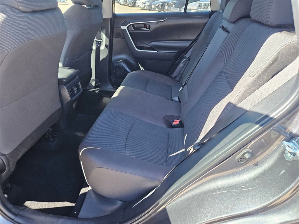 Used 2025 Toyota RAV4 LE image 28