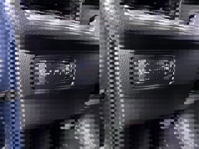 Used 2024 Chevrolet Traverse LS w/ Midnight/Sport Edition image 18