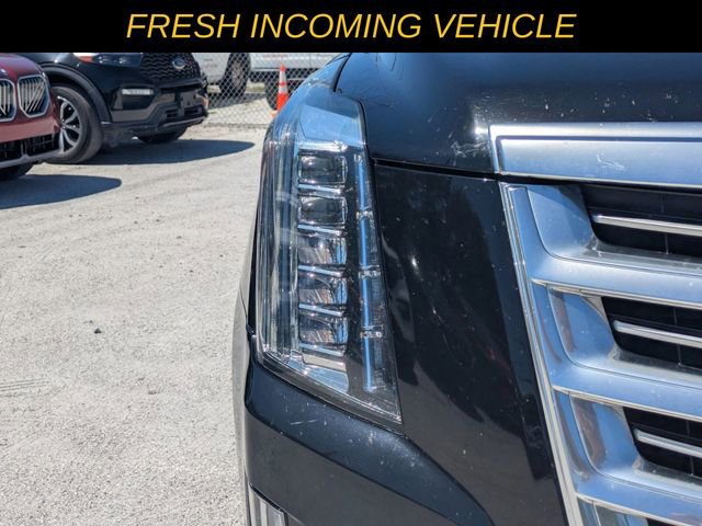 Used 2018 Cadillac Escalade Platinum image 8