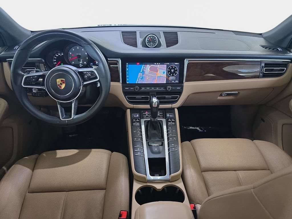 Certified 2021 Porsche Macan S AWD/4WD image 11