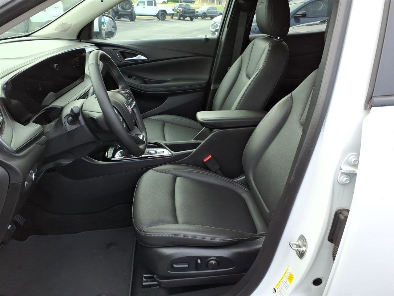 Used 2024 Buick Encore GX Sport Touring w/ Comfort Package FWD image 13