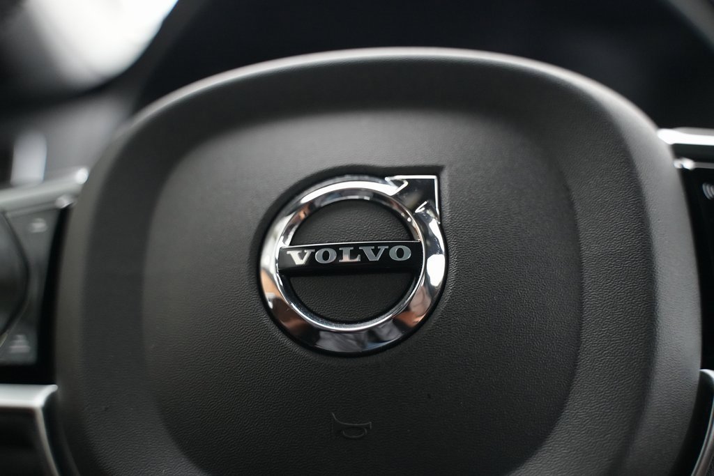 Used 2024 Volvo XC90 B6 Plus w/ Protection Package image 29