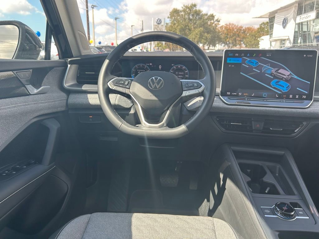 Certified 2025 Volkswagen Tiguan S image 48