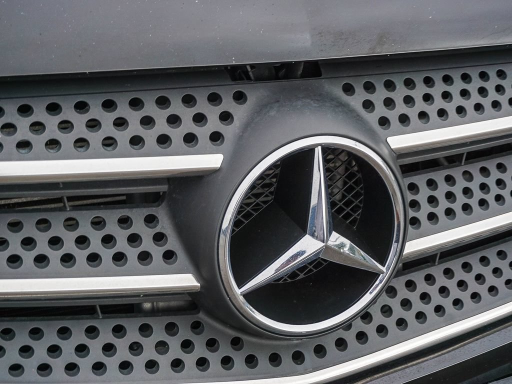 Used 2020 Mercedes-Benz Metris Passenger w/ Premium Safety Package image 11