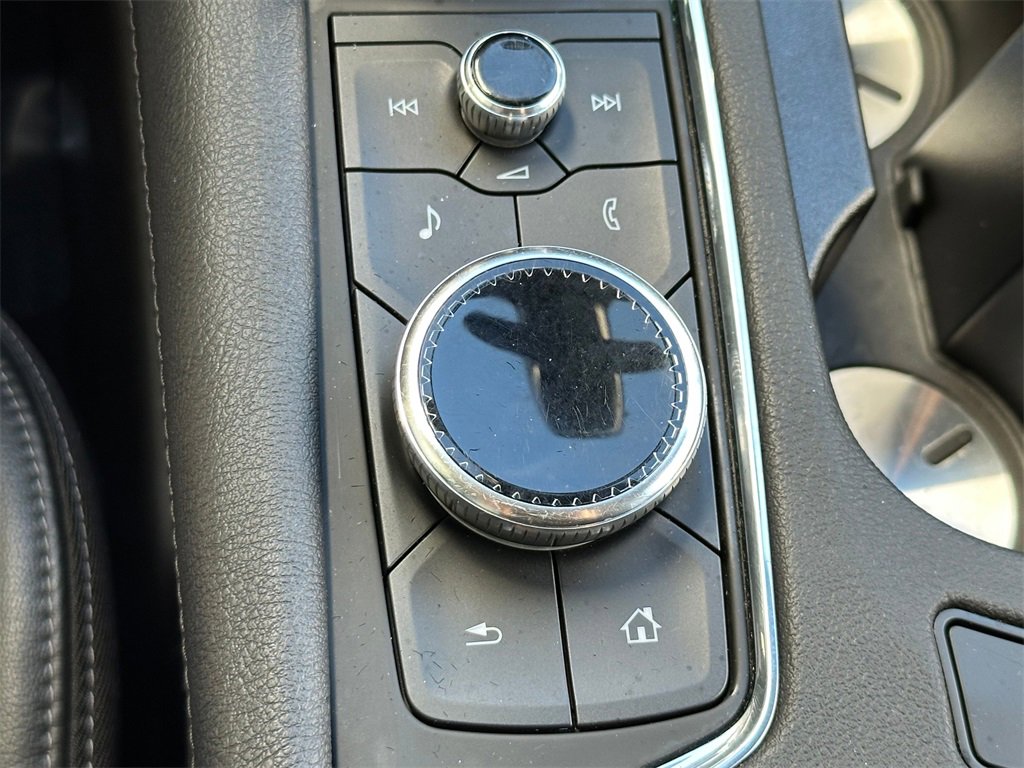 Used 2022 Cadillac XT6 Premium Luxury image 31