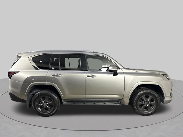 Used 2024 Lexus LX 600 4WD w/ Luxury Package image 38