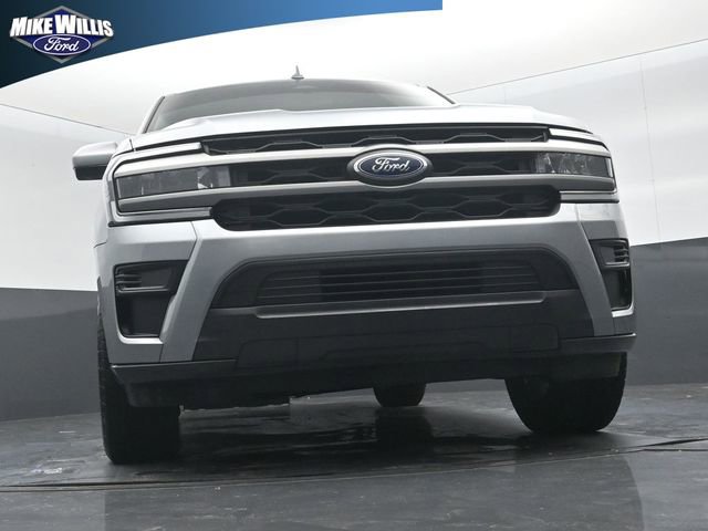 Used 2024 Ford Expedition XLT RWD image 18
