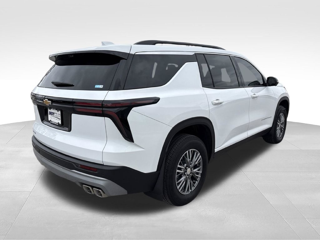 Used 2026 Chevrolet Traverse LT w/ Driver Confidence Package FWD image 5