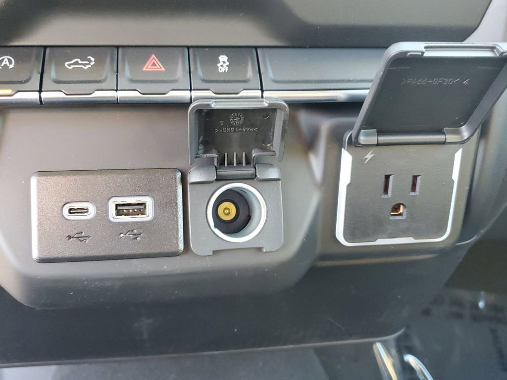 New 2025 Chevrolet Silverado 1500 Custom w/ LPO, Utility Wall Package image 25
