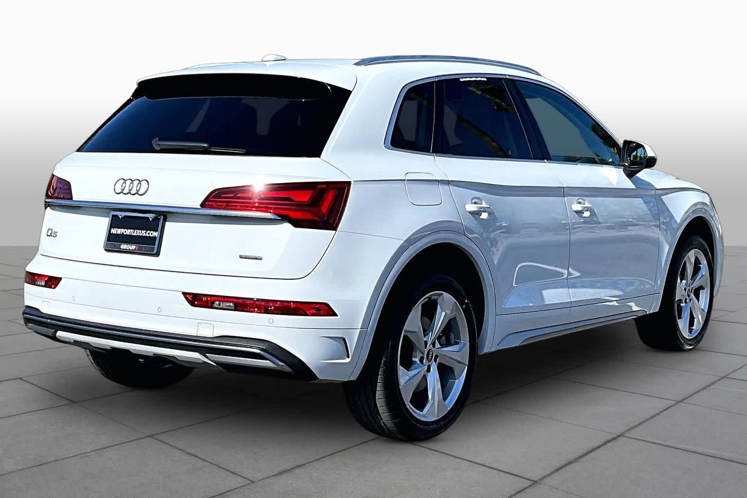 Used 2021 Audi Q5 2.0T Premium Plus w/ Premium Plus Package AWD/4WD image 12