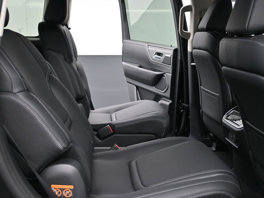New 2026 INFINITI QX80 Pure w/ Cargo Package AWD/4WD image 13