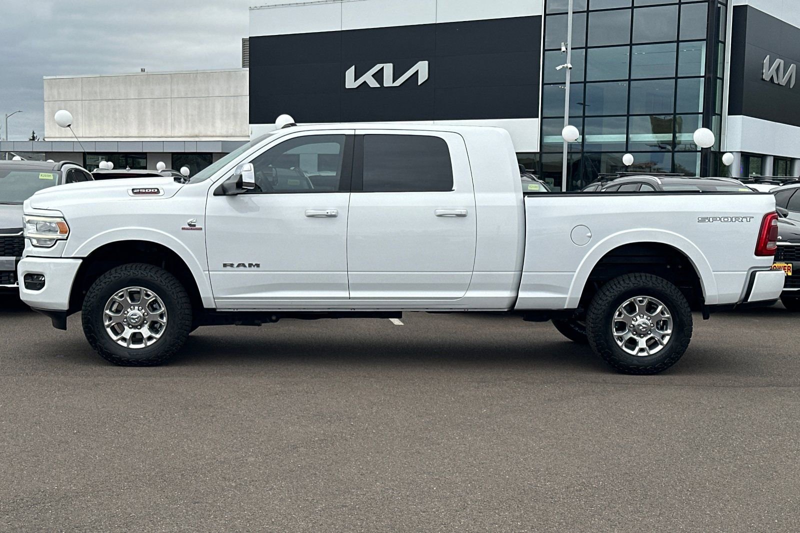 Used 2020 RAM 2500 Laramie image 7