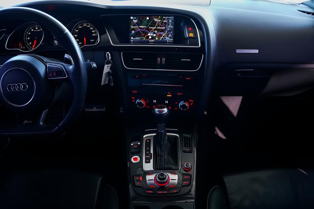 Used 2015 Audi RS 5 Coupe w/ Technology Package image 26