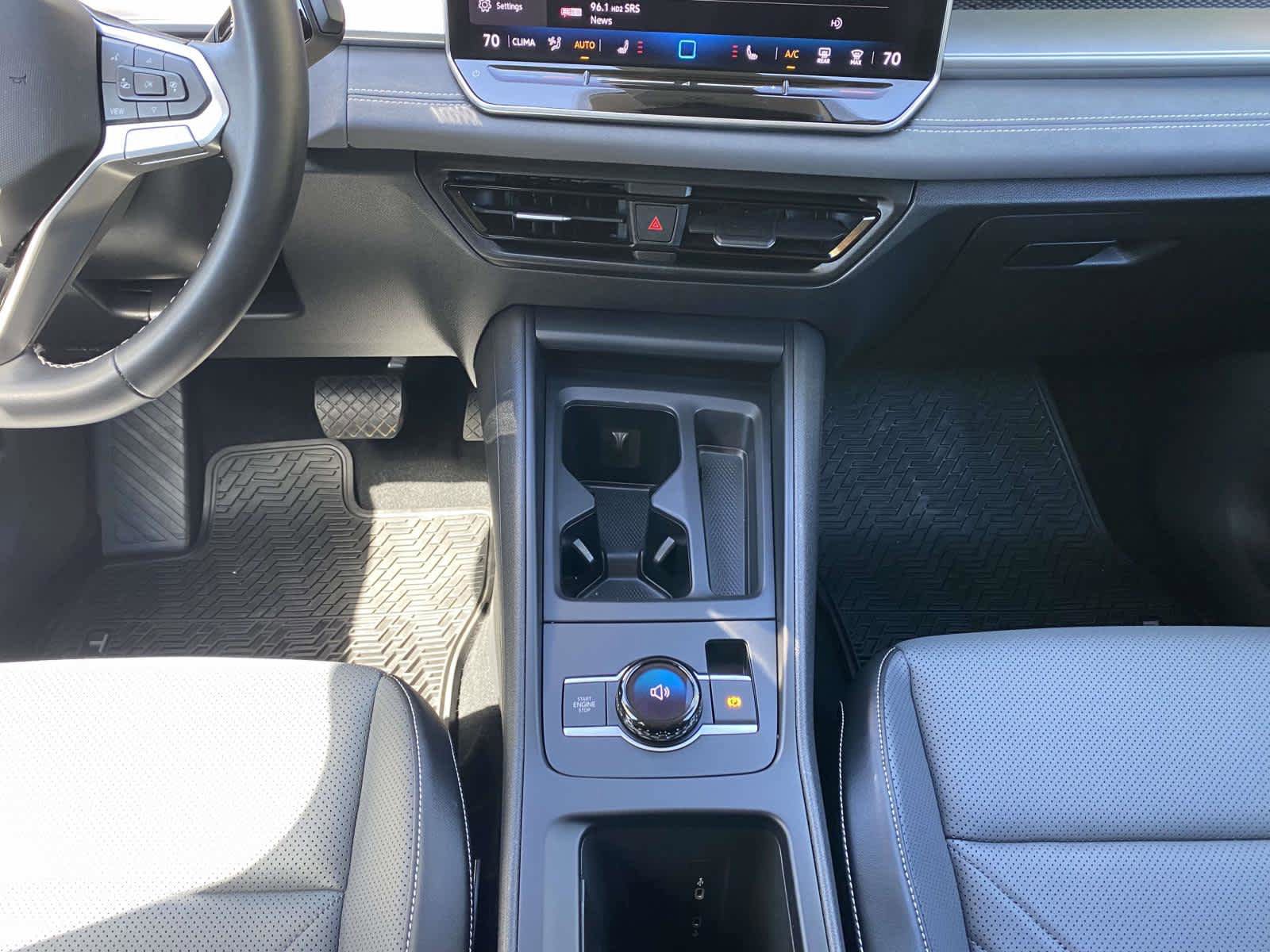 Certified 2025 Volkswagen Tiguan SE AWD/4WD image 20