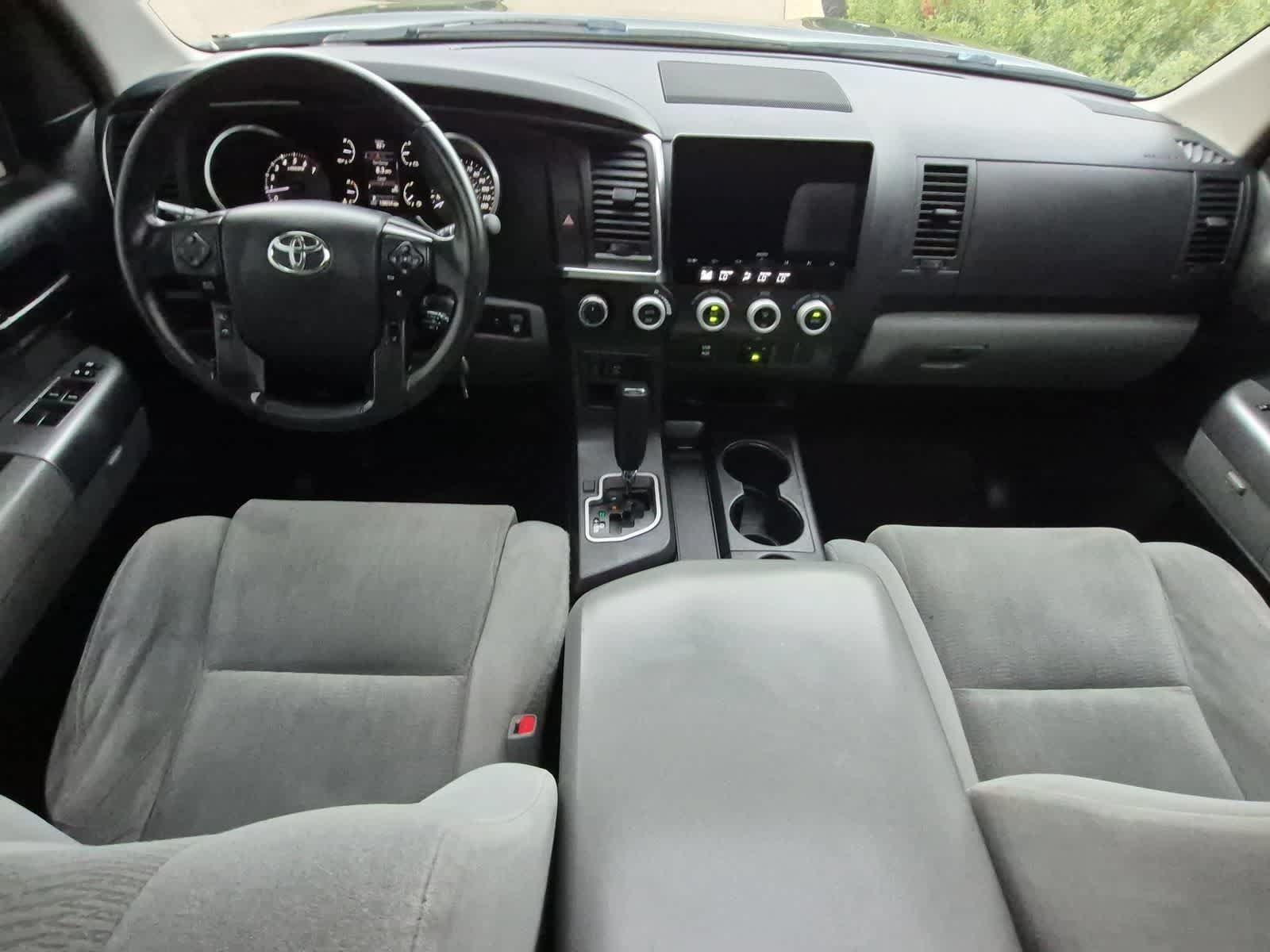 Used 2019 Toyota Sequoia SR5 AWD/4WD image 15