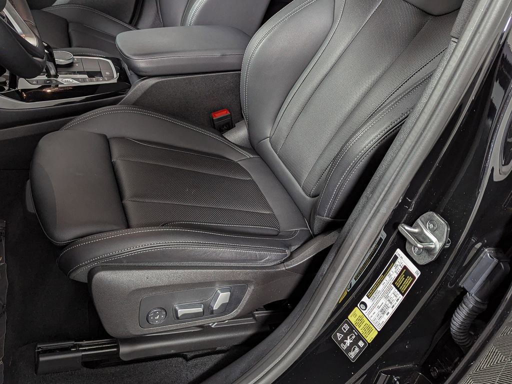 Certified 2023 BMW X3 xDrive30i w/ Convenience Package image 20