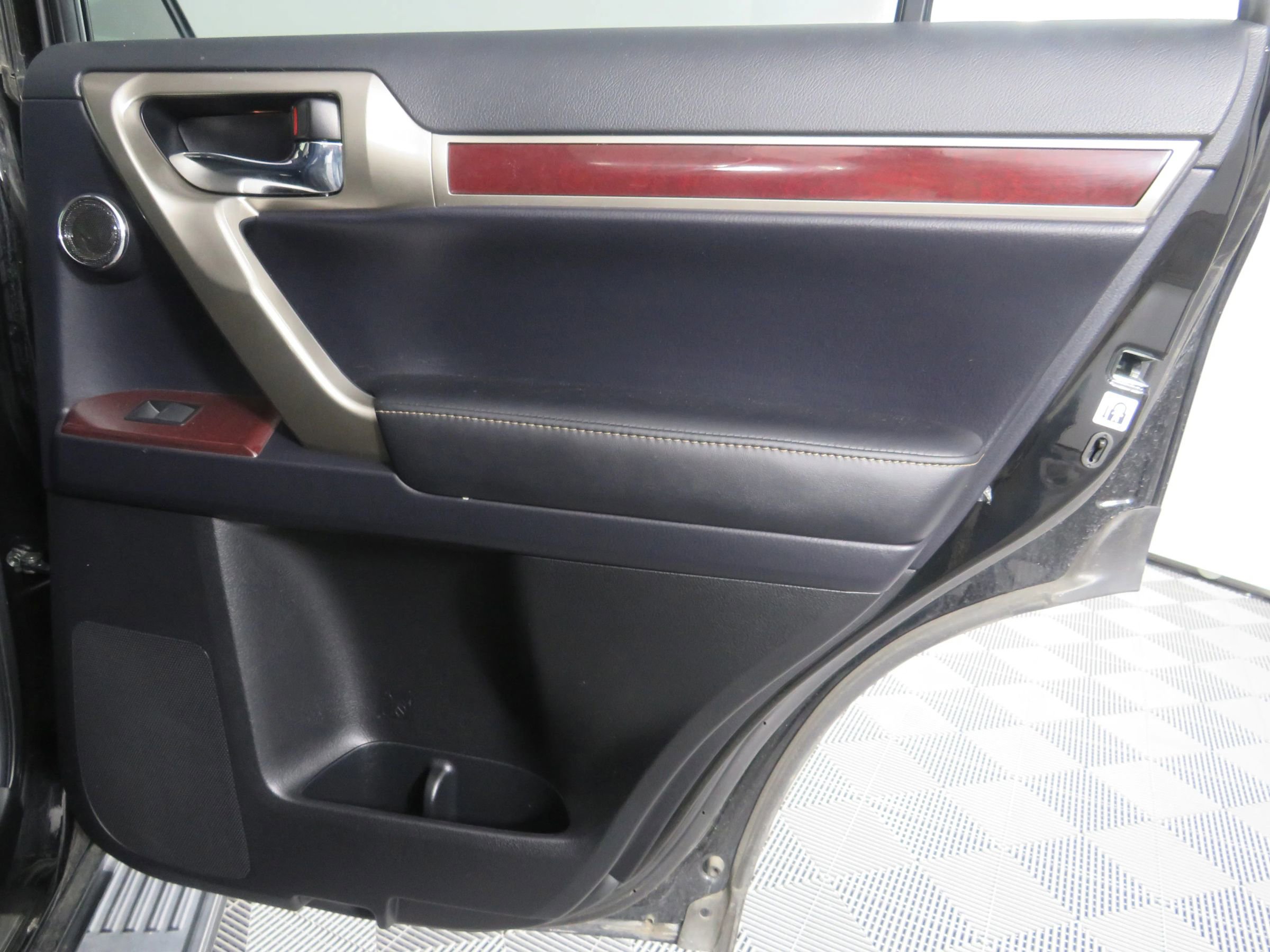 Used 2019 Lexus GX 460 Luxury image 52