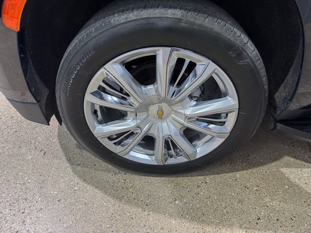 Used 2023 Chevrolet Suburban High Country AWD/4WD image 35