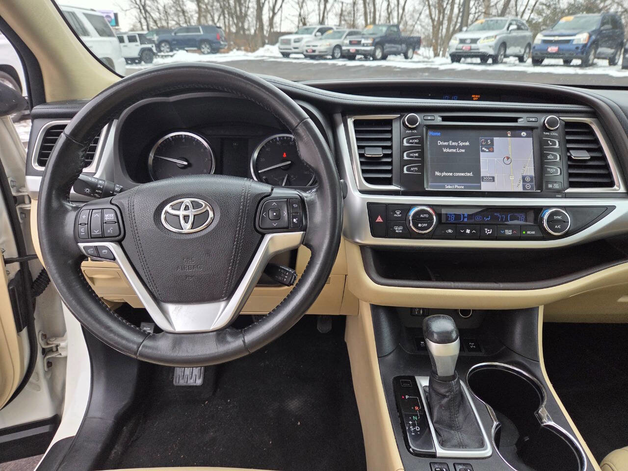 Used 2015 Toyota Highlander XLE image 26