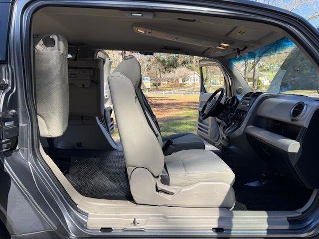 Used 2011 Honda Element EX image 37