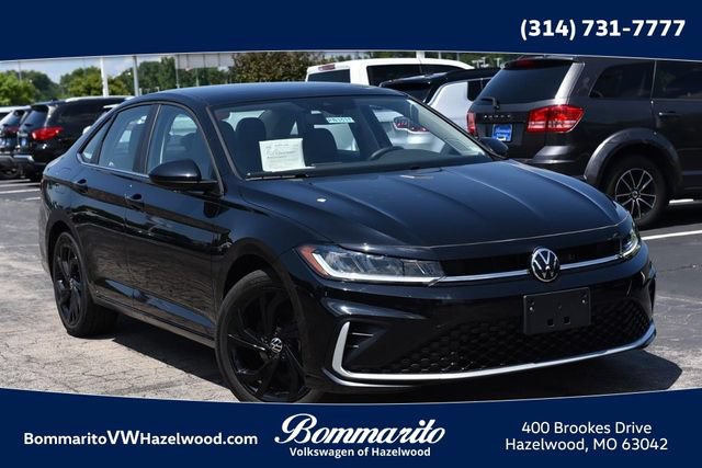 Used 2025 Volkswagen Jetta SE w/ Sunroof Package FWD image 1