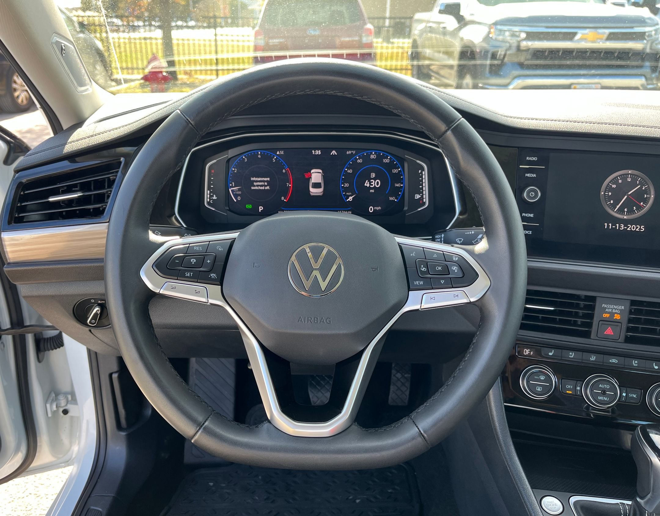 Used 2024 Volkswagen Jetta SEL image 28