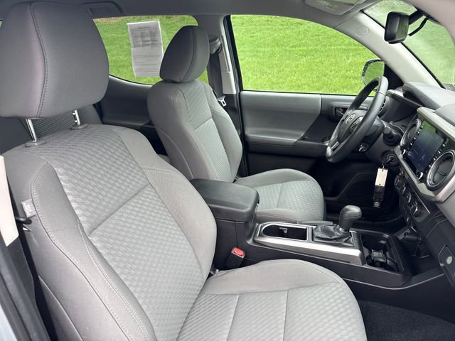 Certified 2021 Toyota Tacoma SR5 AWD/4WD image 13