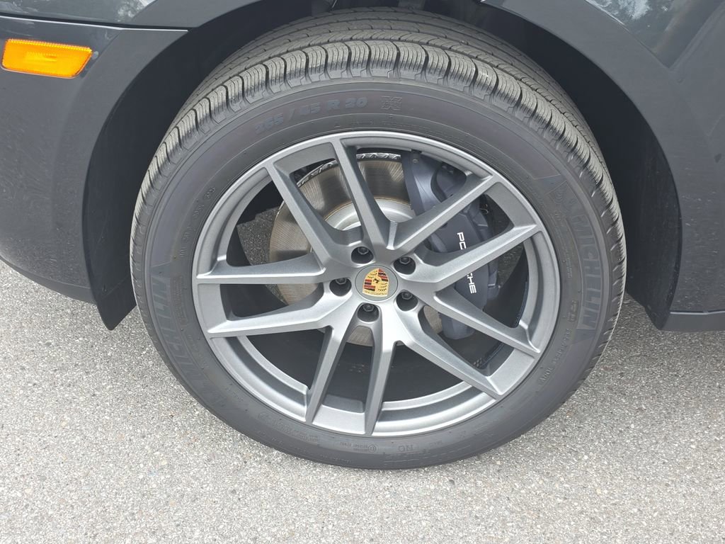 New 2026 Porsche Macan image 12