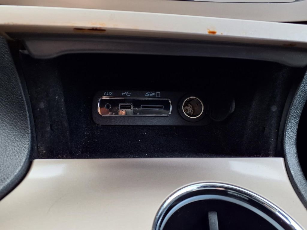 Used 2014 Jeep Grand Cherokee Limited image 11