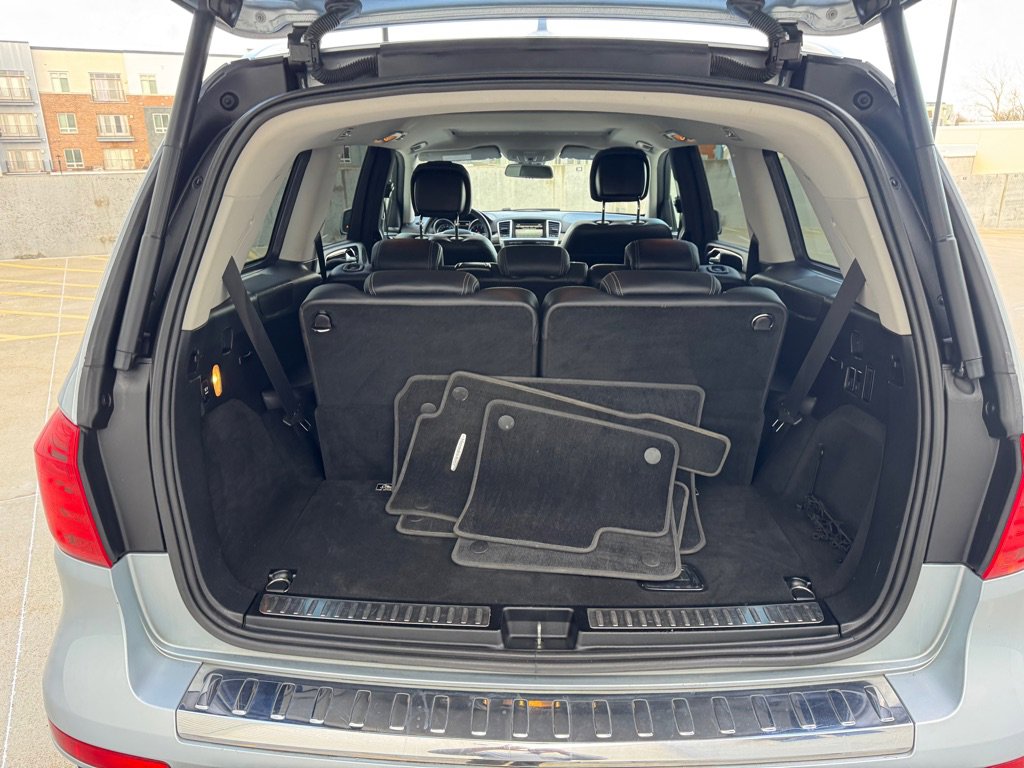 Used 2016 Mercedes-Benz GL 550 4MATIC image 21