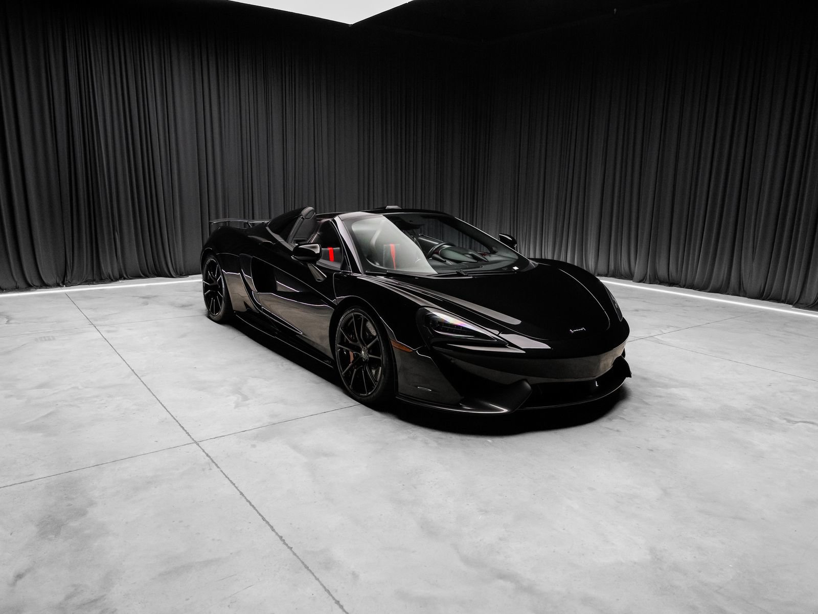 Used 2019 McLaren 570S Spider RWD image 15