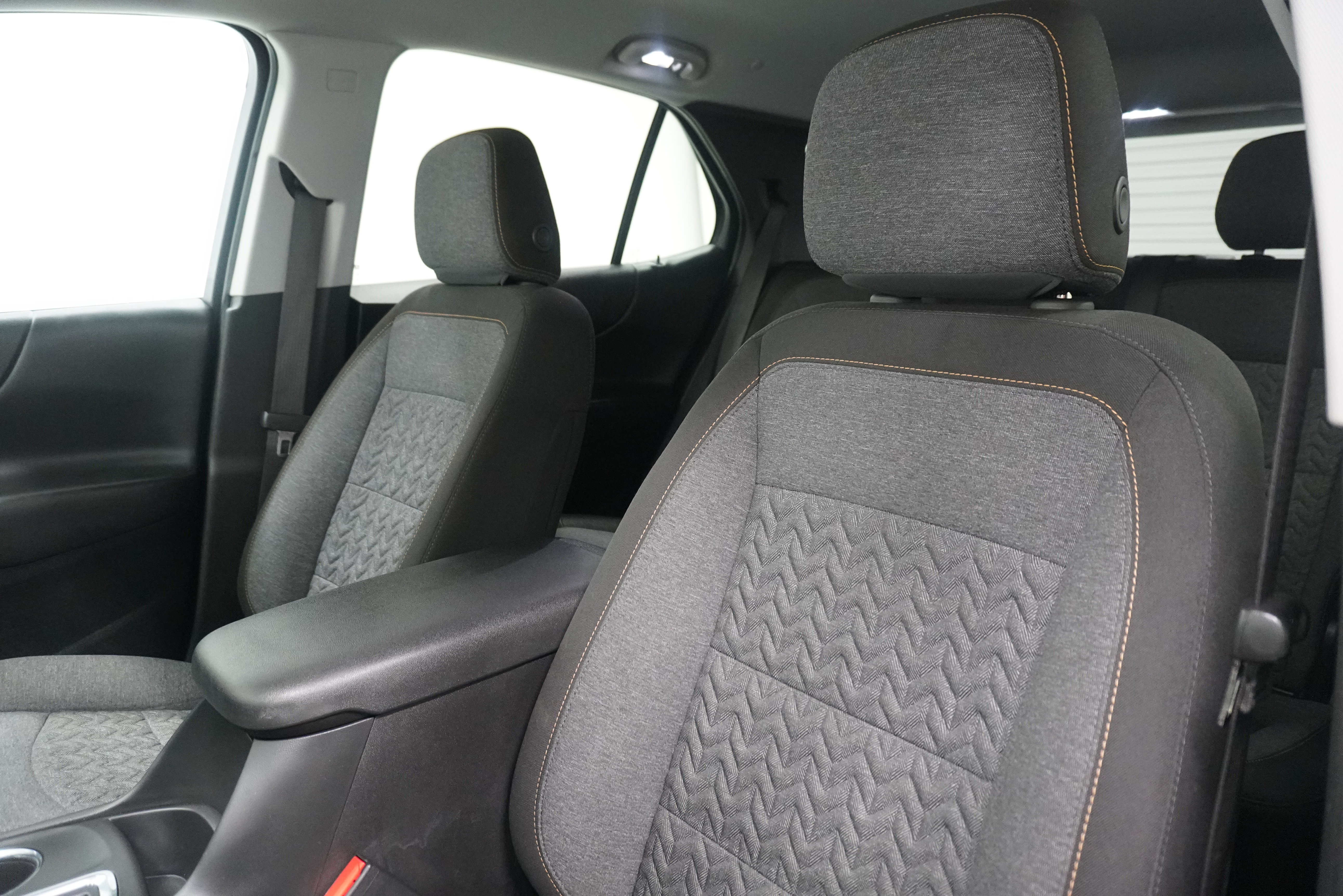 Used 2023 Chevrolet Equinox LT FWD image 11