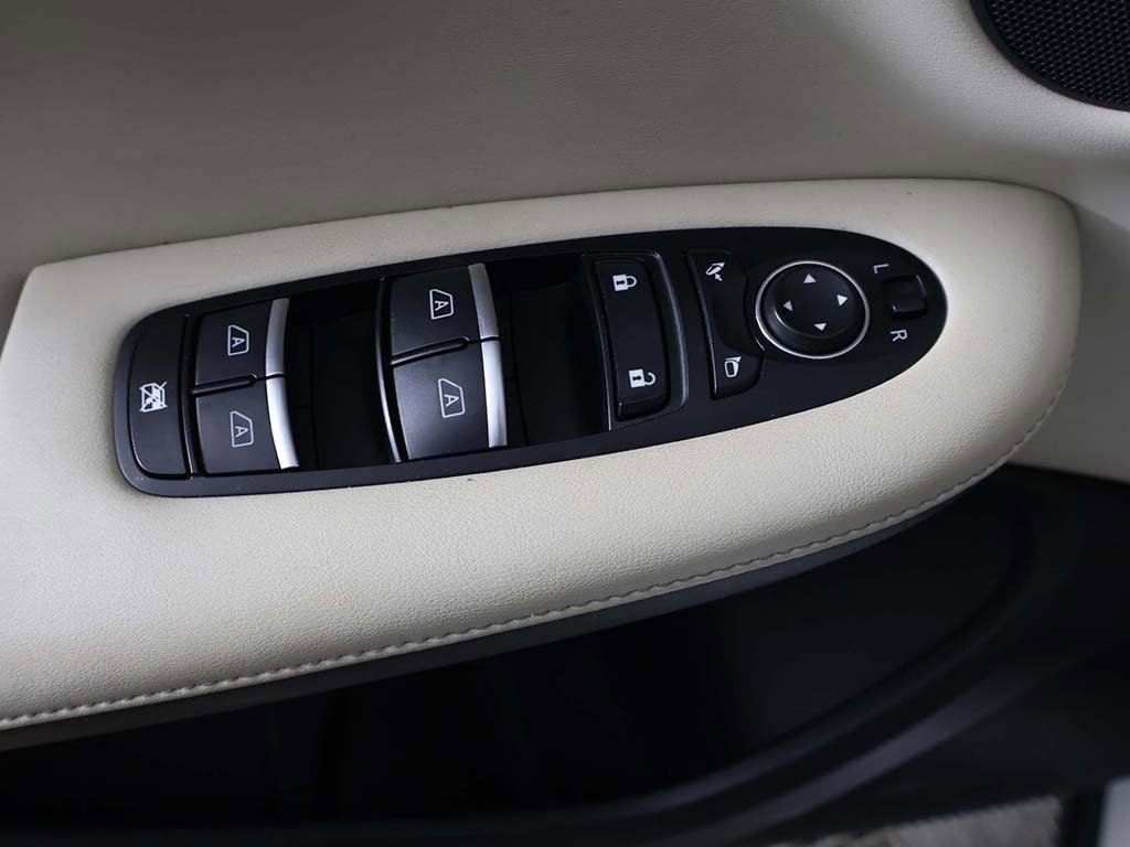 Used 2022 INFINITI QX50 Luxe image 39