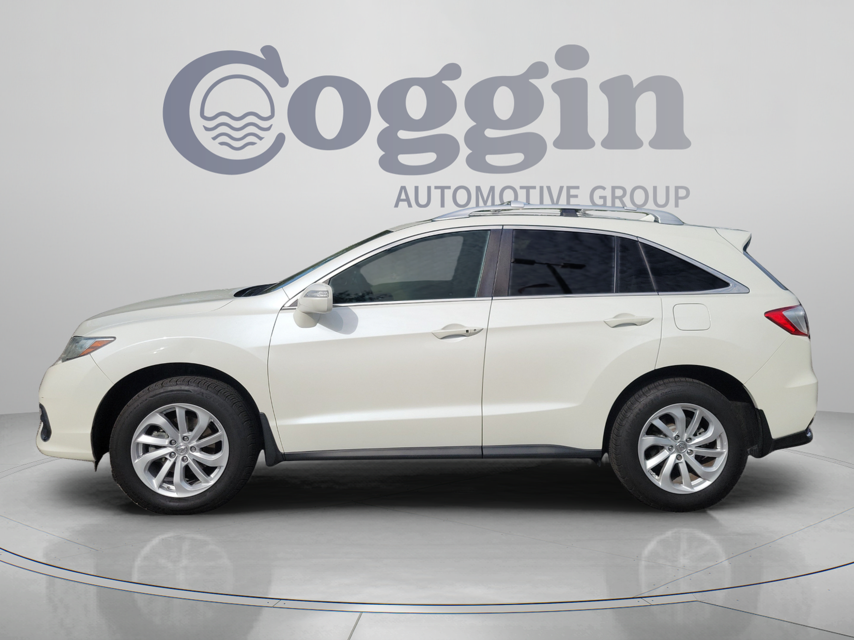 Used 2017 Acura RDX AWD w/ Technology Package image 2