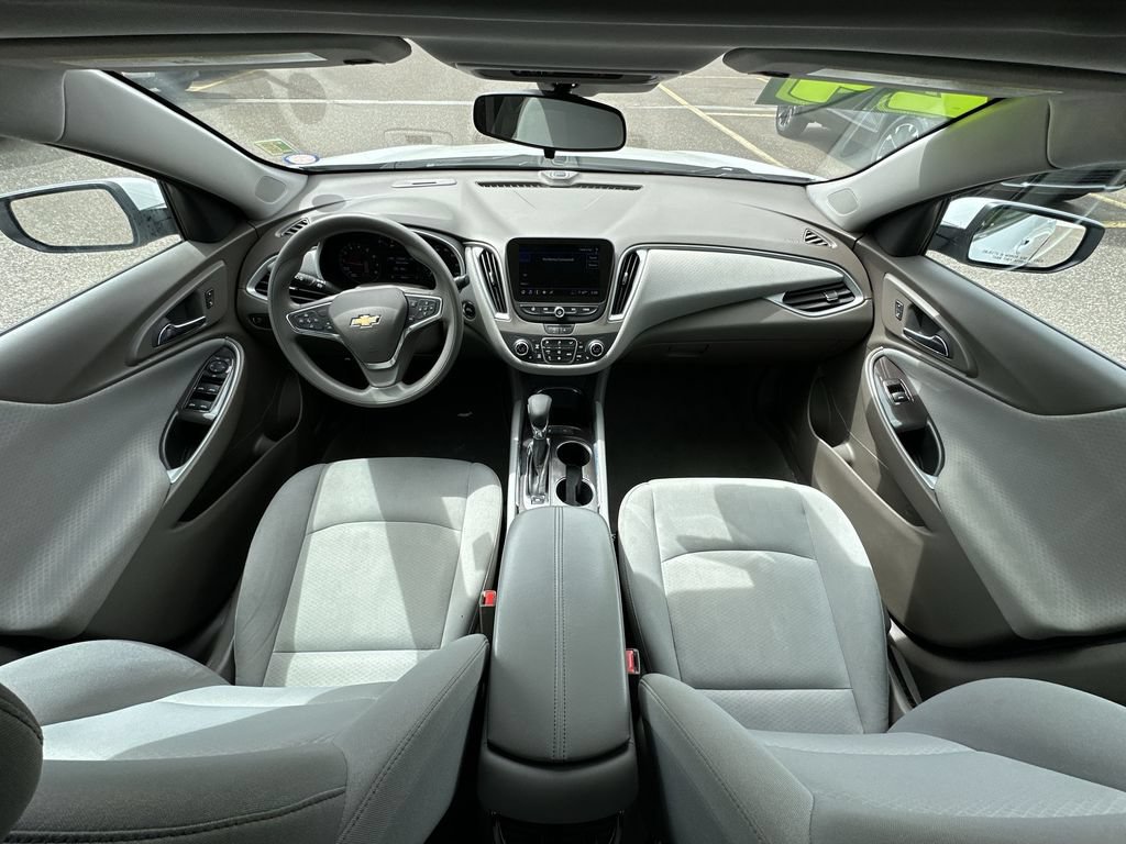 Used 2024 Chevrolet Malibu LT FWD image 29