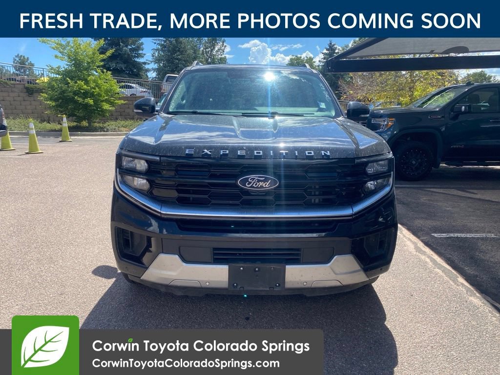 Used 2025 Ford Expedition Max Platinum AWD/4WD image 2