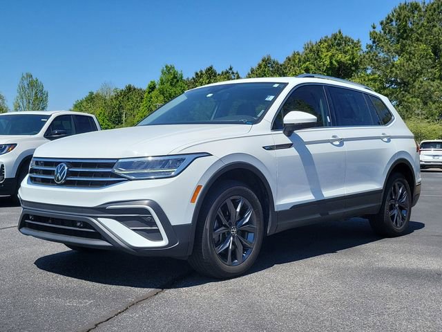 Used 2022 Volkswagen Tiguan SE image 28