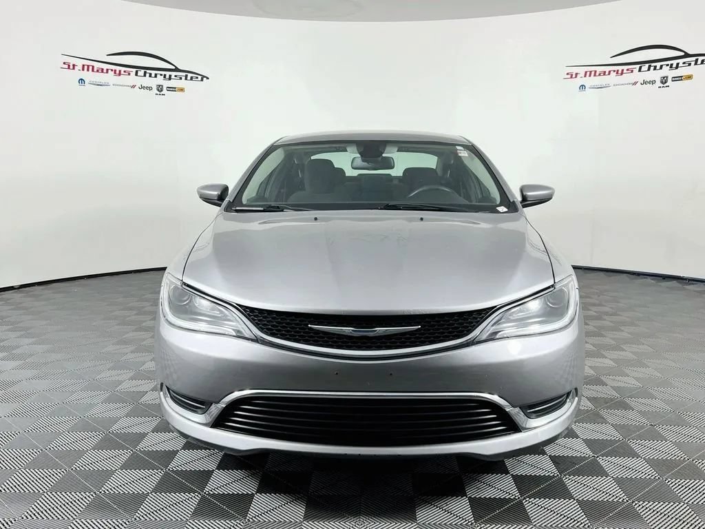Used 2016 Chrysler 200 Limited FWD image 3