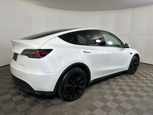 Used 2021 Tesla Model Y Long Range image 3