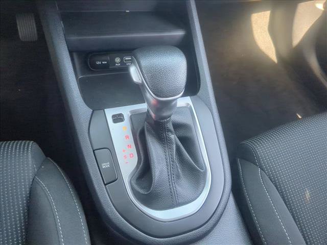 Used 2021 Kia Forte LXS FWD image 11