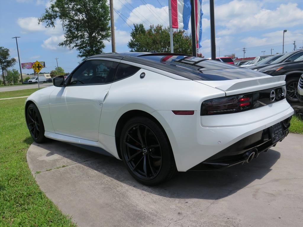 Used 2024 Nissan Z Performance w/ Floor Mat Package RWD image 5