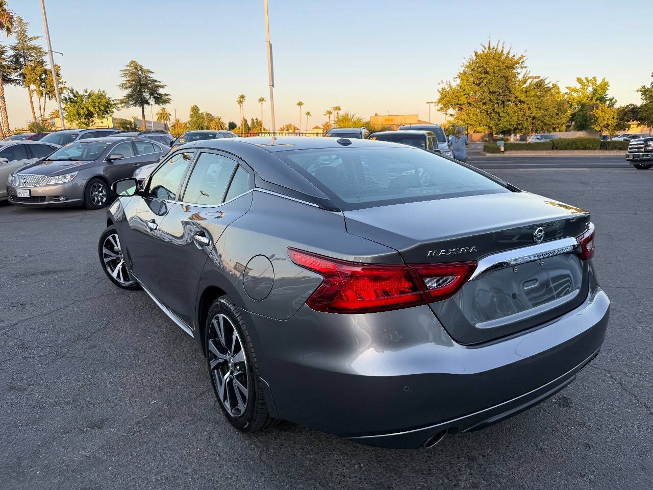 Used 2017 Nissan Maxima 3.5 SV FWD image 6