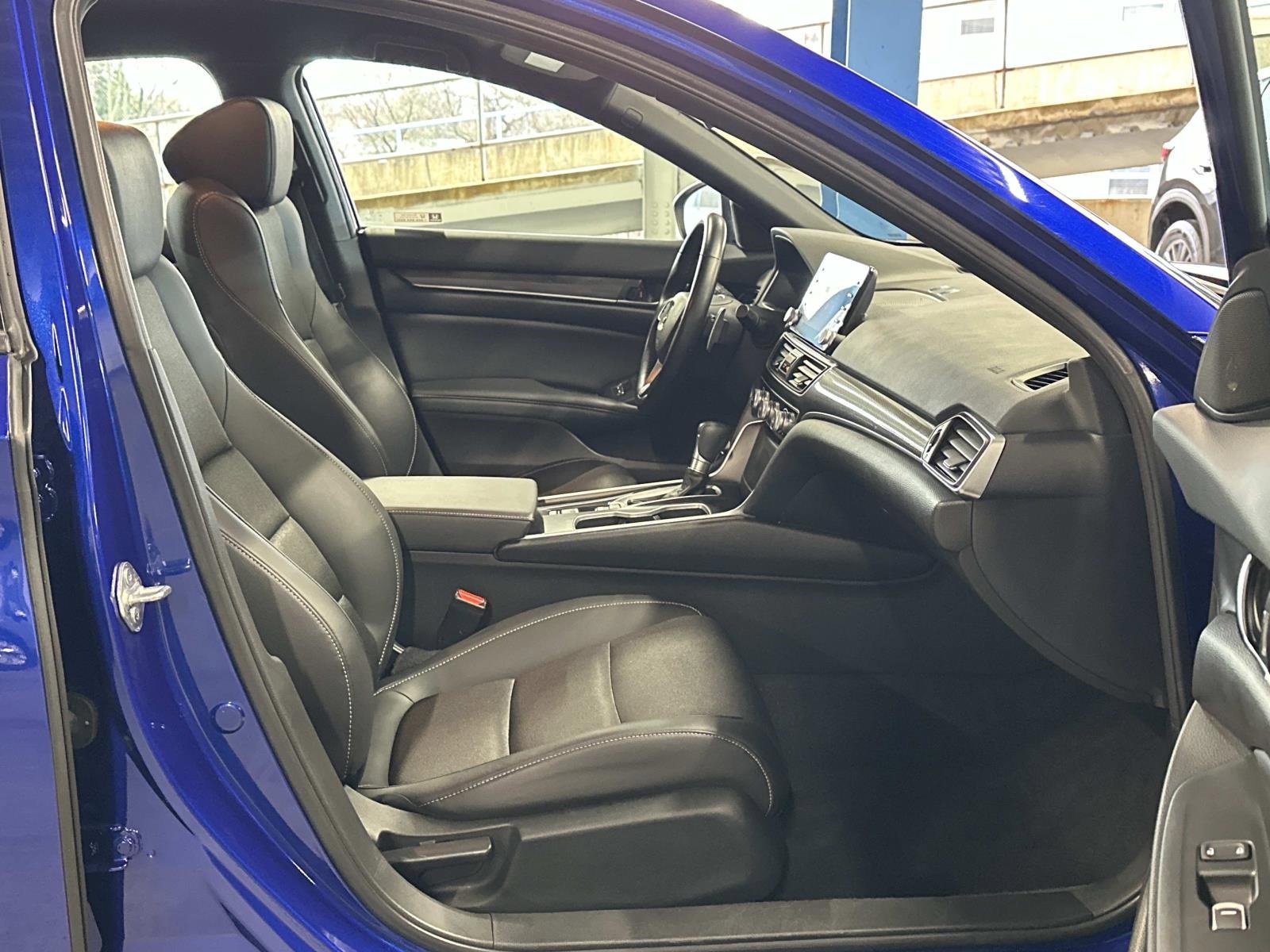 Used 2022 Honda Accord Sport image 13