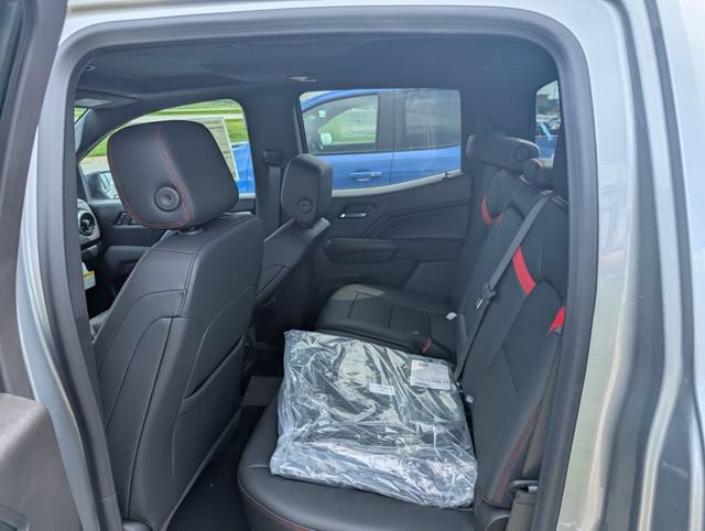 New 2026 Chevrolet Colorado Z71 w/ Midnight Edition AWD/4WD image 10
