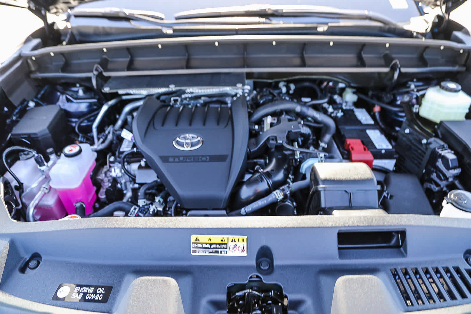 New 2025 Toyota Highlander LE image 12