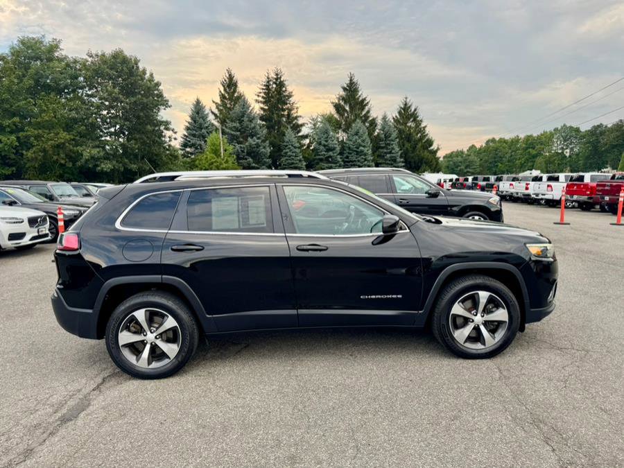 Used 2019 Jeep Cherokee Limited image 4