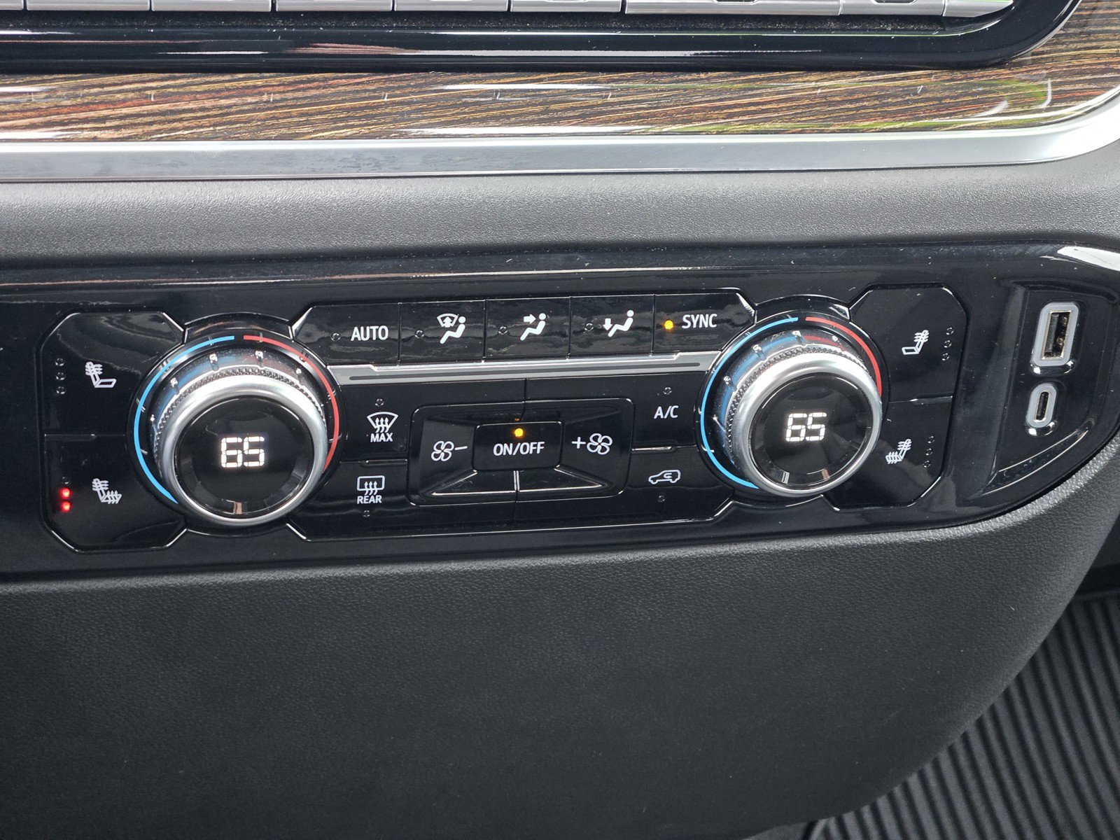 Used 2025 GMC Sierra 1500 Elevation image 22