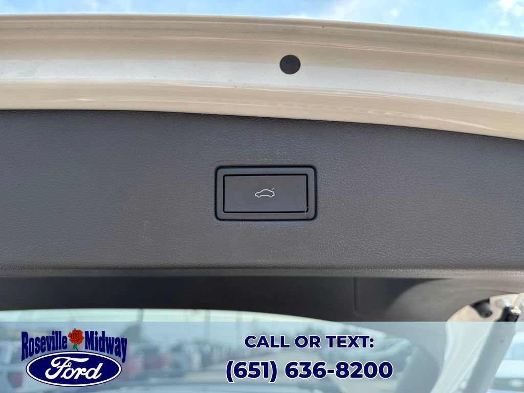 Used 2024 Volkswagen Tiguan Wolfsburg Edition w/ Panoramic Sunroof Package AWD/4WD image 42
