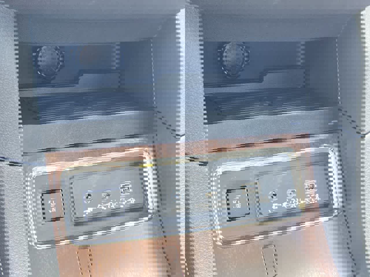 Used 2025 Subaru Ascent Touring image 30